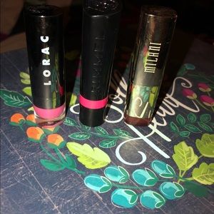 LIPSTICK BUNDLE !